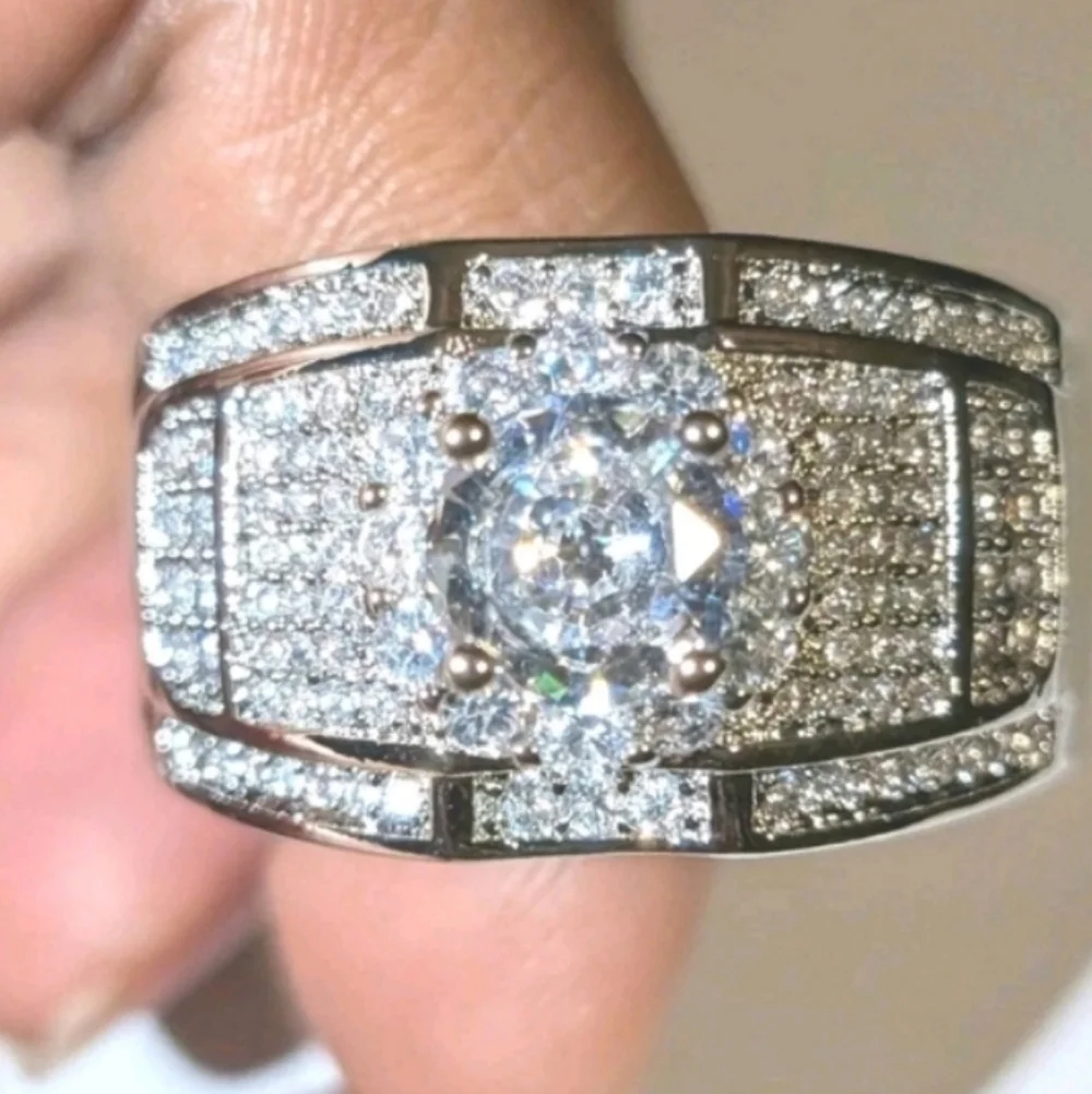 Elegant Mens 4 Ct Lab Created diamond Blinged out 925 Silver Wedding Band